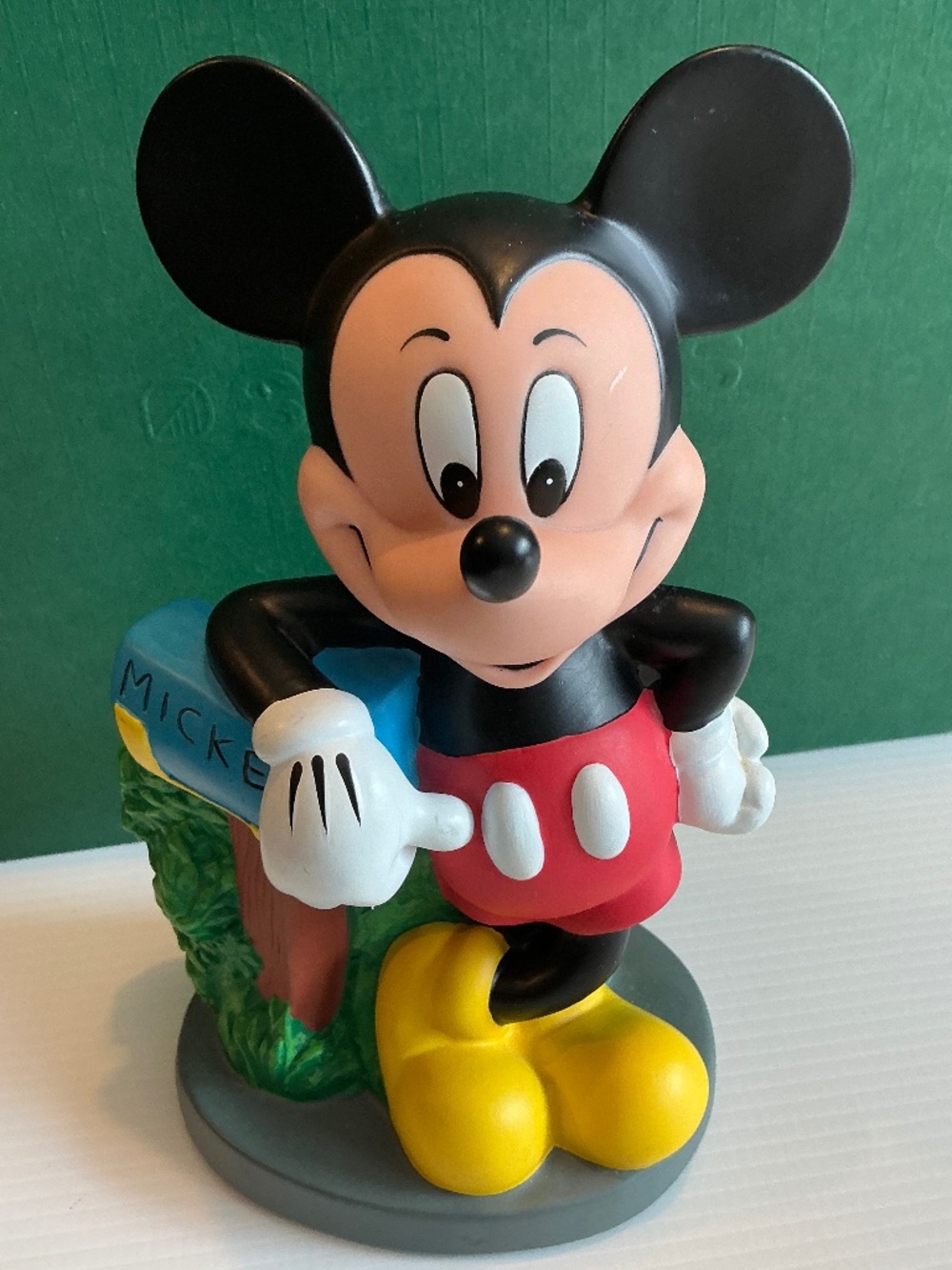 Vintage Disney Parks Mickey Mouse Mailbox Vinyl Plastic Coin Piggy Bank Stopper